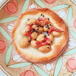 餃子の皮で☆大豆の水煮と干し桜えびのバター醤油焼き